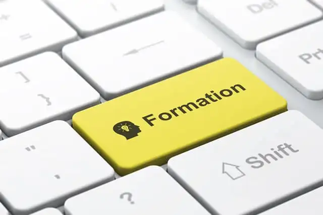 Voici 10 sites populaires qui offrent des formations gratuites en ligne